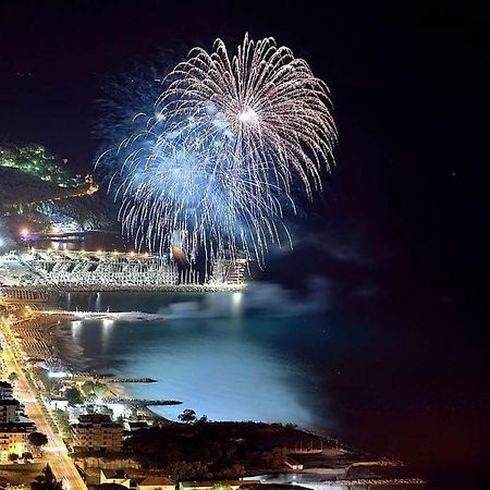 Appartamento Frontemare Marina dʼMarina dʼAndora Εξωτερικό φωτογραφία